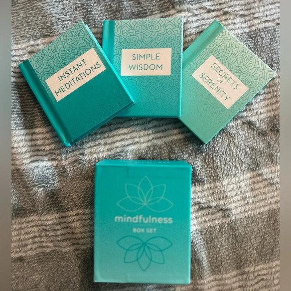 Mini books - Picture 4 of 7